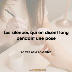 LES SILENCES EN DISENT LONG PENDANT UNE POSE